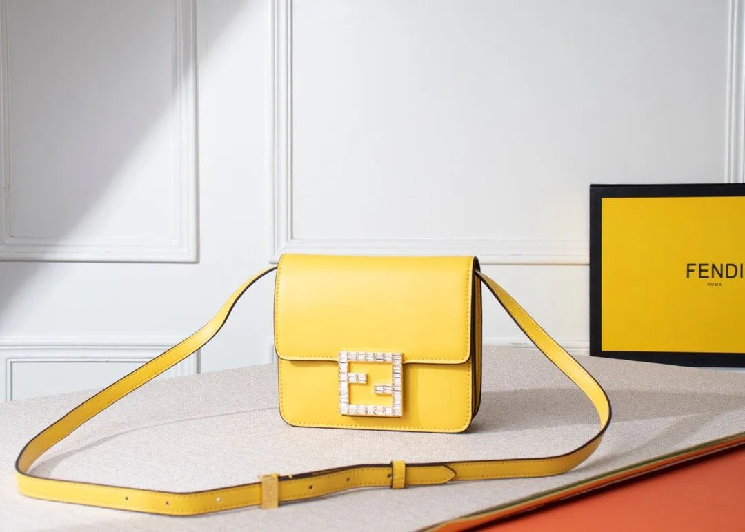 EN   Designer bags by Fendi 076